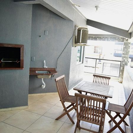 Residencial Melfi 3 Ap.2 Frente Apartman Bombinhas Kültér fotó